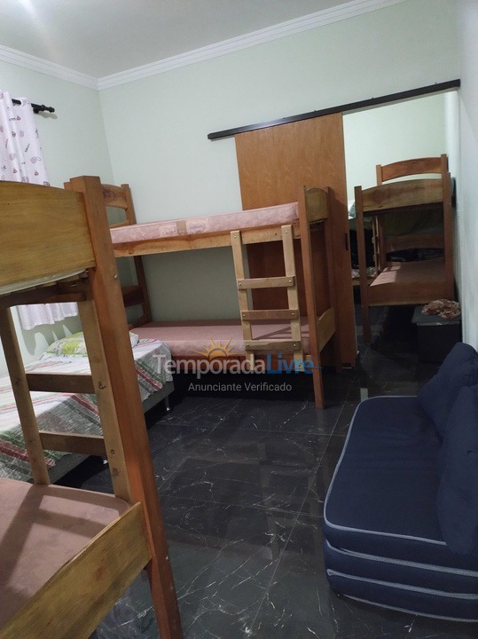 Granja para alquiler de vacaciones em Itariri (Itariri)