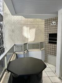 Apartamento praia de Itapema Sc bairro meia praia