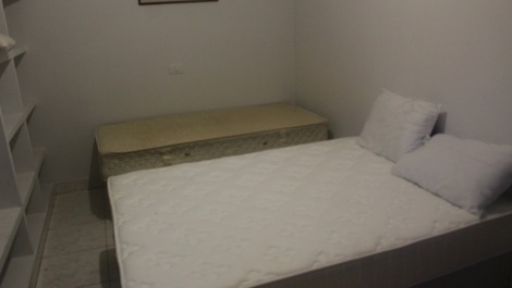 Single-story house in a gated community, 50 meters from the beach.