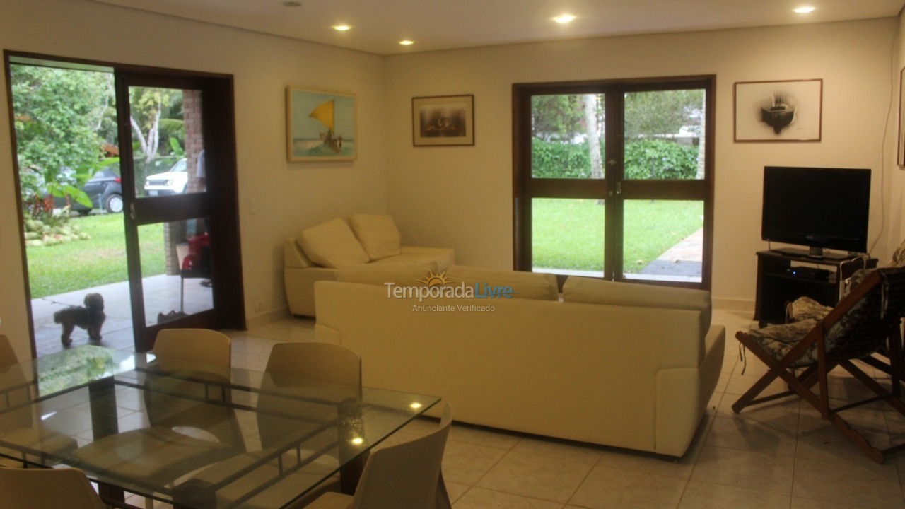 House for vacation rental in Ubatuba (Praia do Lázaro)