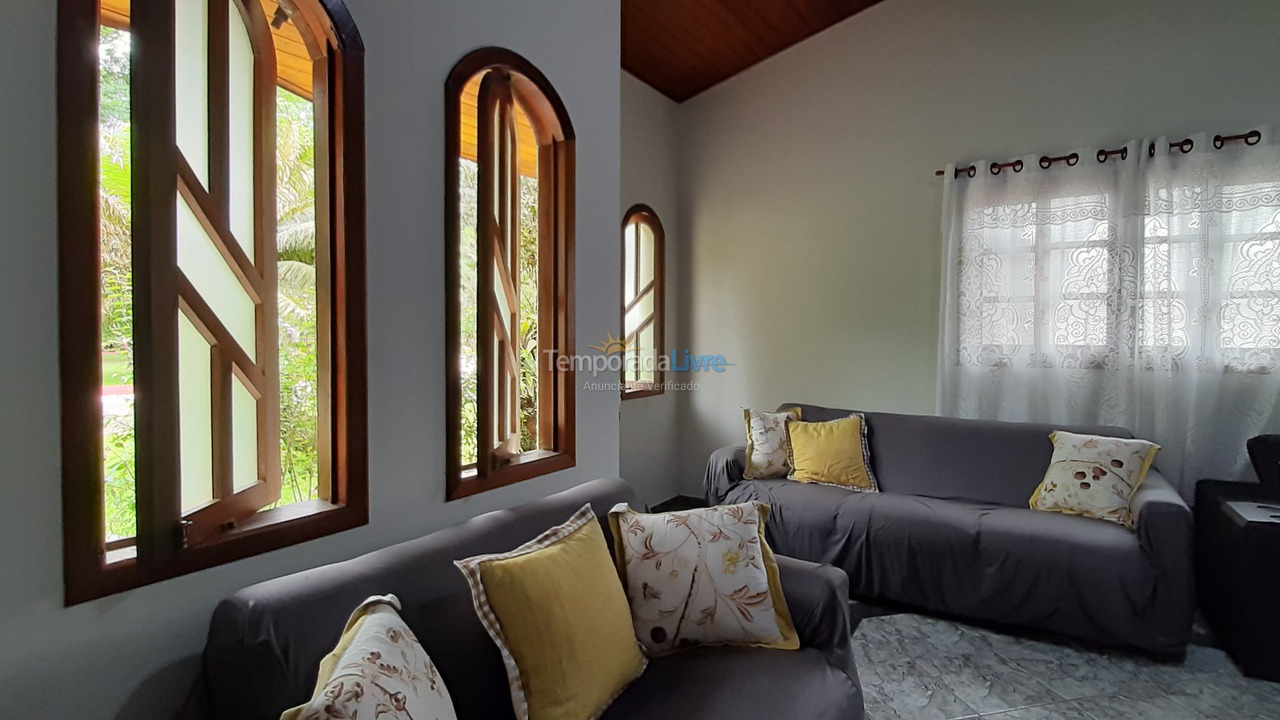 Casa para aluguel de temporada em Ubatuba (Horto Florestal)