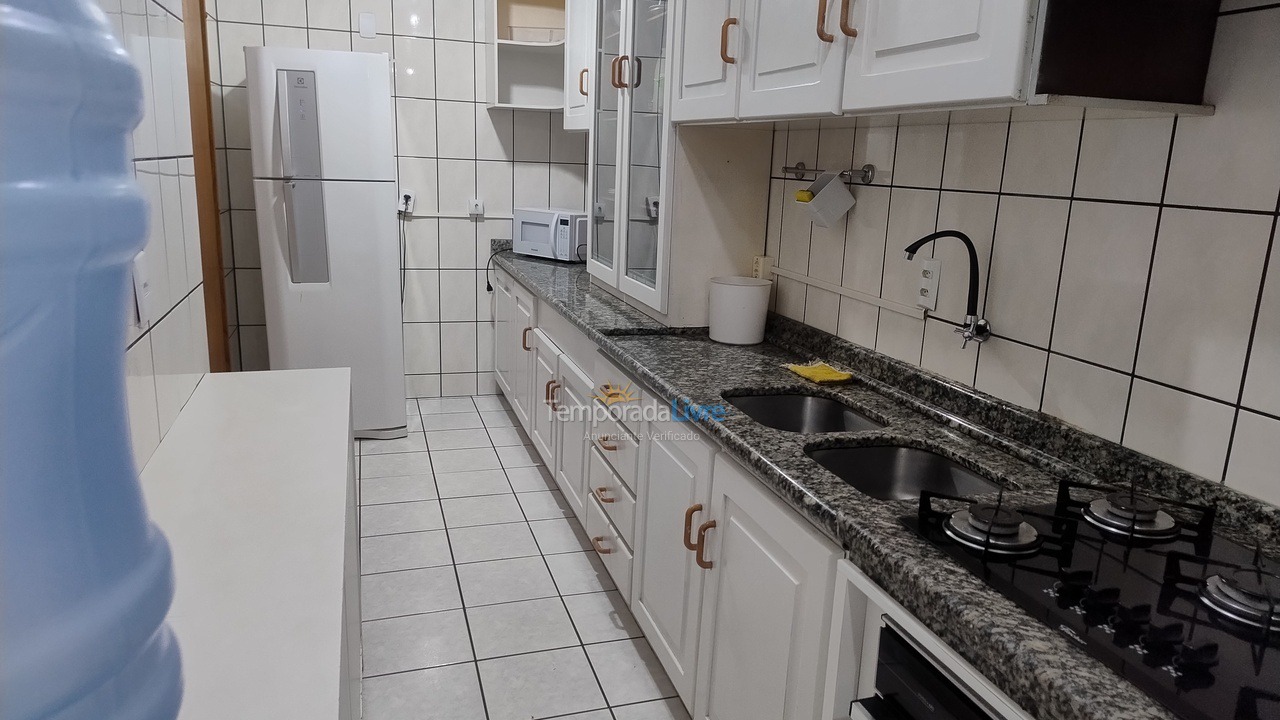 Apartment for vacation rental in Itapema (Meia Praia)