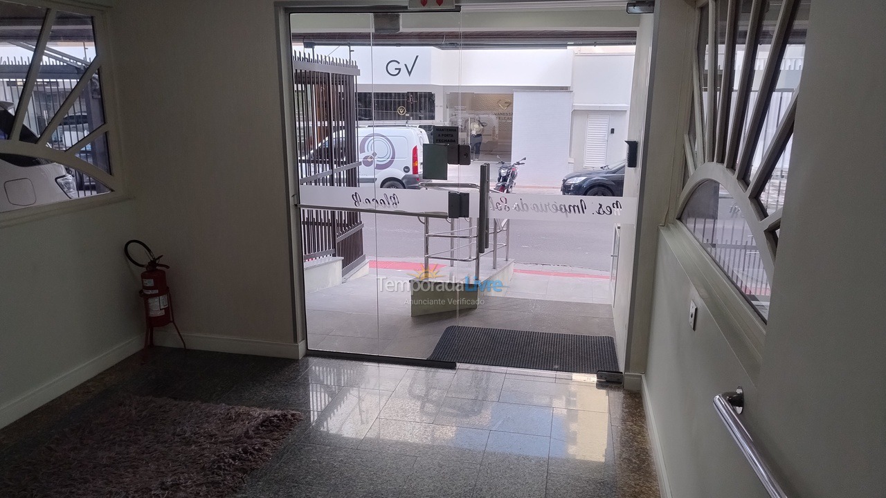 Apartment for vacation rental in Itapema (Meia Praia)