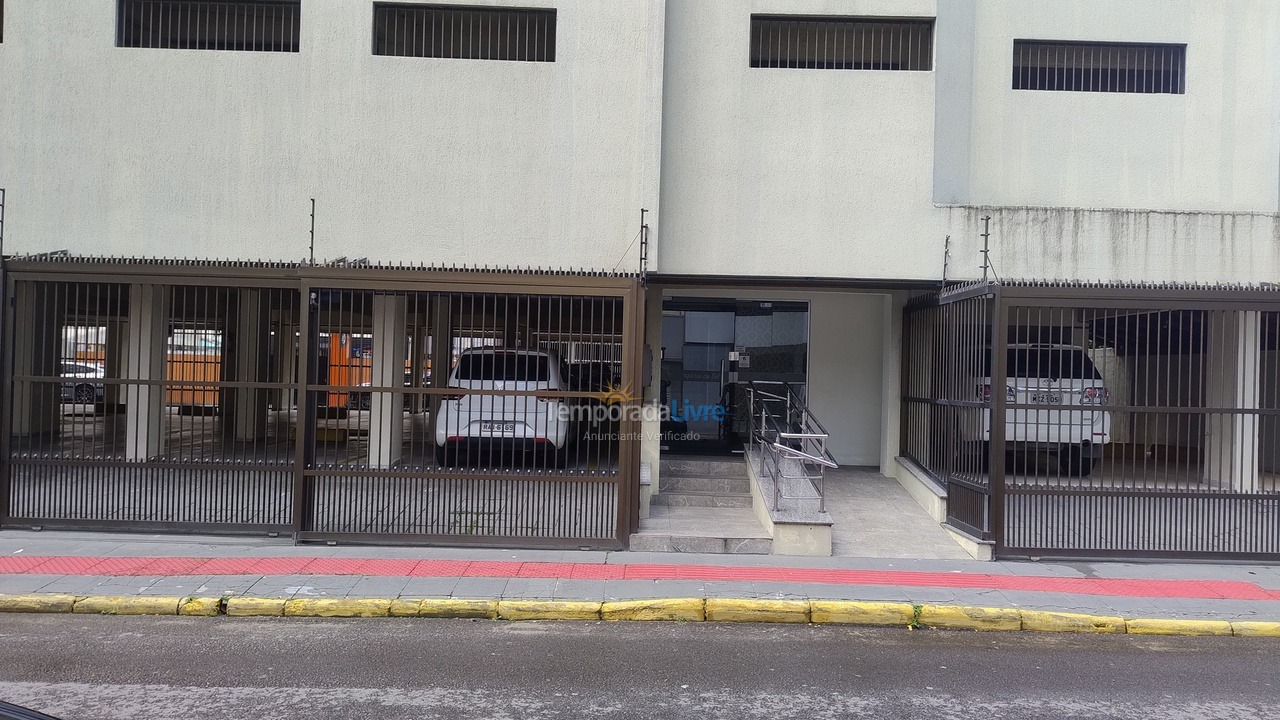 Apartment for vacation rental in Itapema (Meia Praia)