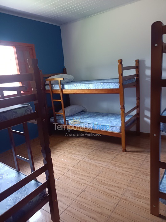 Casa para aluguel de temporada em Nazaré Paulista (Sertãozinho)