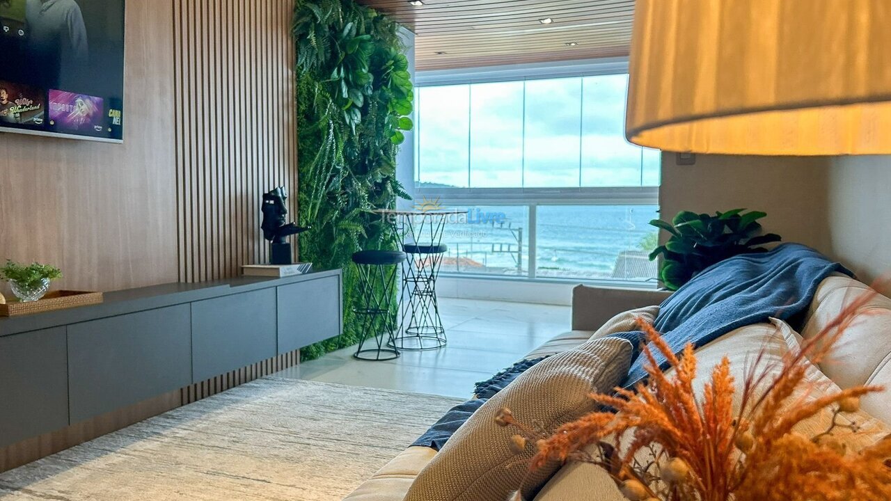 Apartamento para aluguel de temporada em Bombinhas (Praia de Bombas)