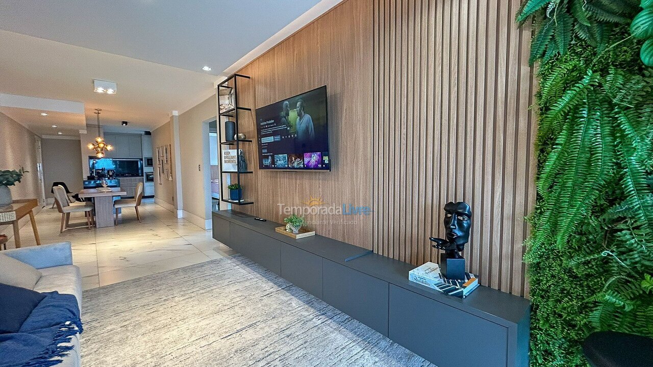 Apartamento para aluguel de temporada em Bombinhas (Praia de Bombas)