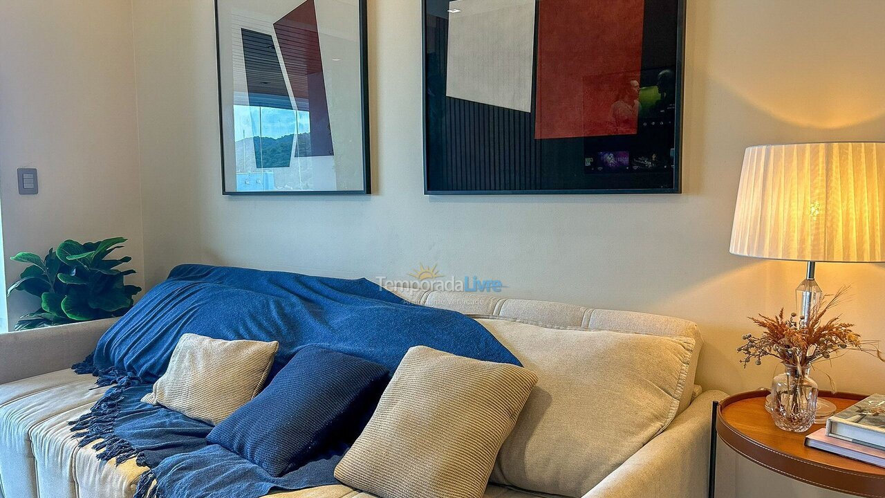 Apartamento para aluguel de temporada em Bombinhas (Praia de Bombas)