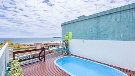Cobertura com piscina e vista p/ ate 8 pessoas