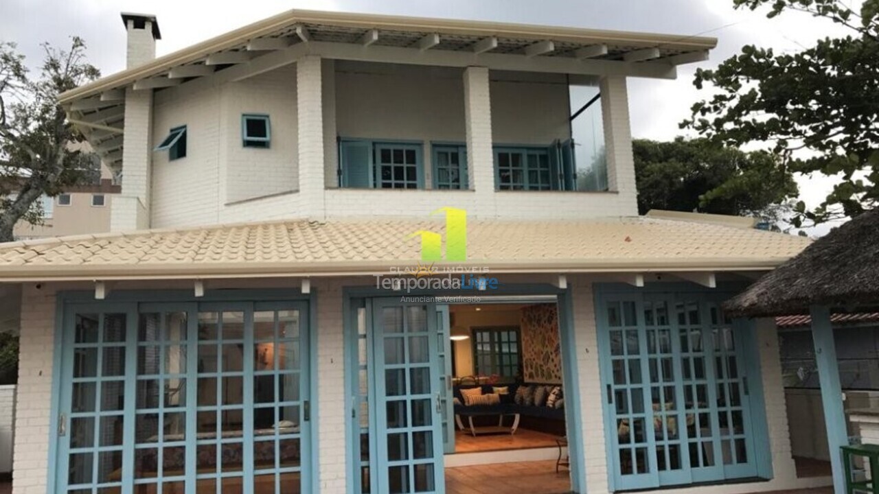 House for vacation rental in Bombinhas (Praia de Bombas)