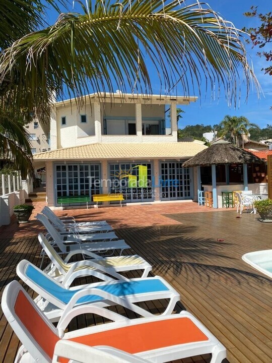 House for vacation rental in Bombinhas (Praia de Bombas)