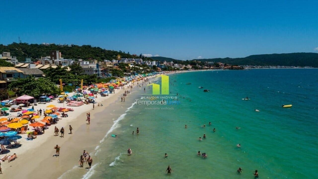 House for vacation rental in Bombinhas (Praia de Bombas)