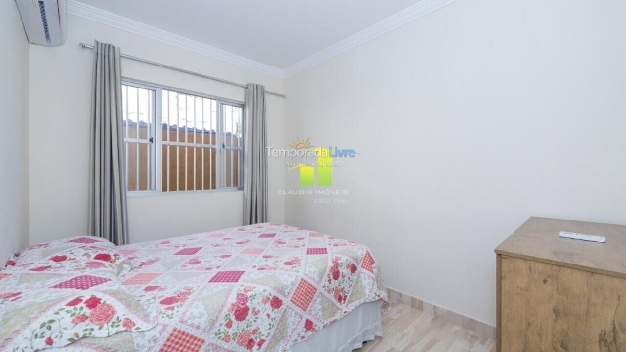 House for vacation rental in Bombinhas (Praia de Bombas)