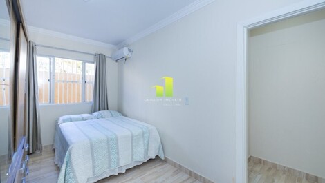 Beachfront House in Bombas for 8 people