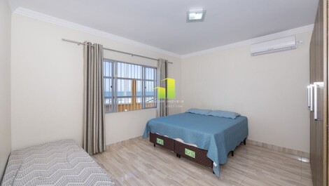 Beachfront House in Bombas for 8 people