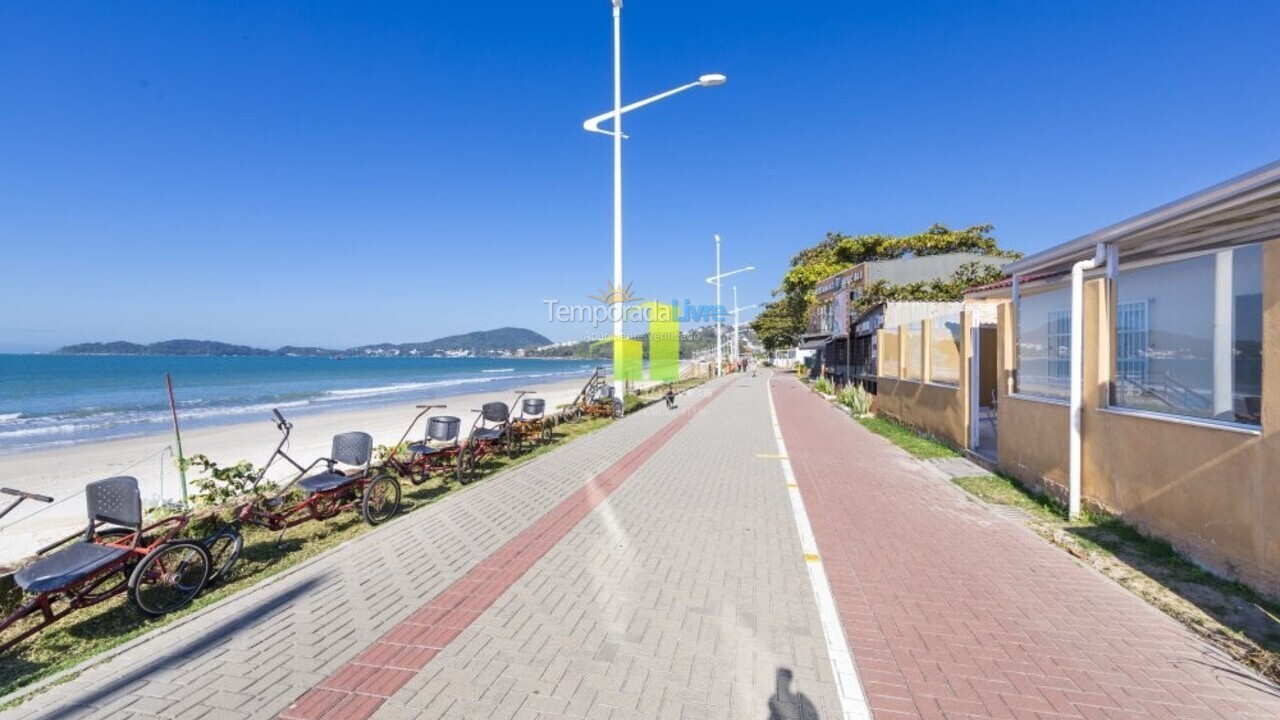 House for vacation rental in Bombinhas (Praia de Bombas)