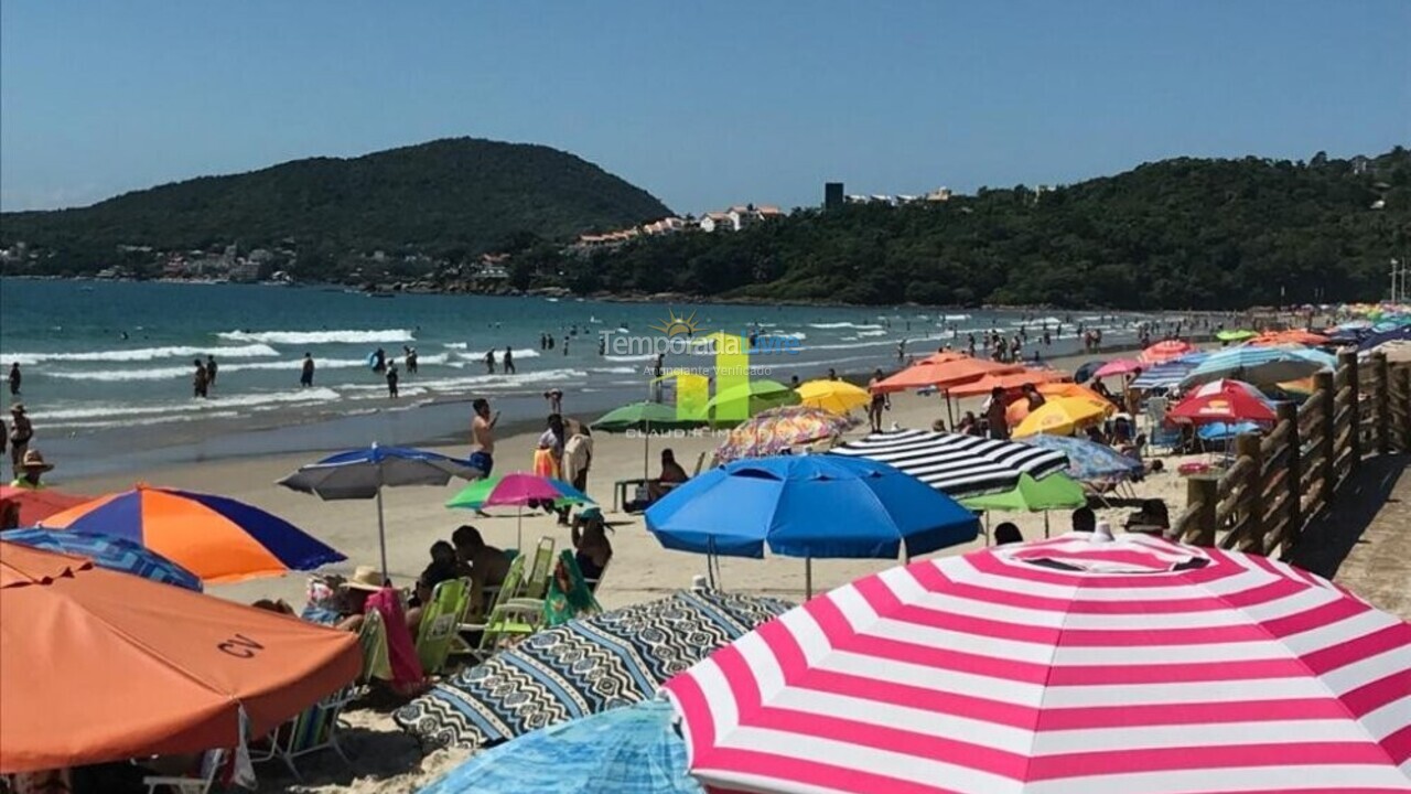 House for vacation rental in Bombinhas (Praia de Bombas)