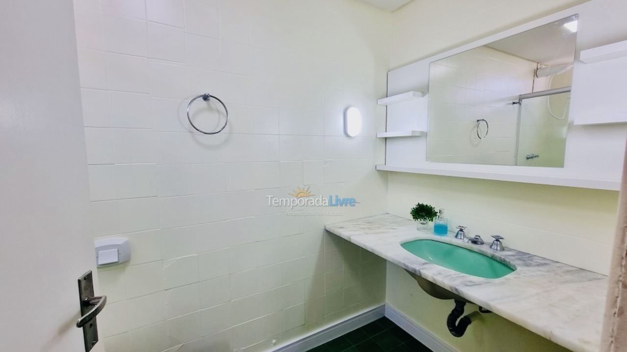 Apartamento para aluguel de temporada em Balneário Camboriú (Praia Central)