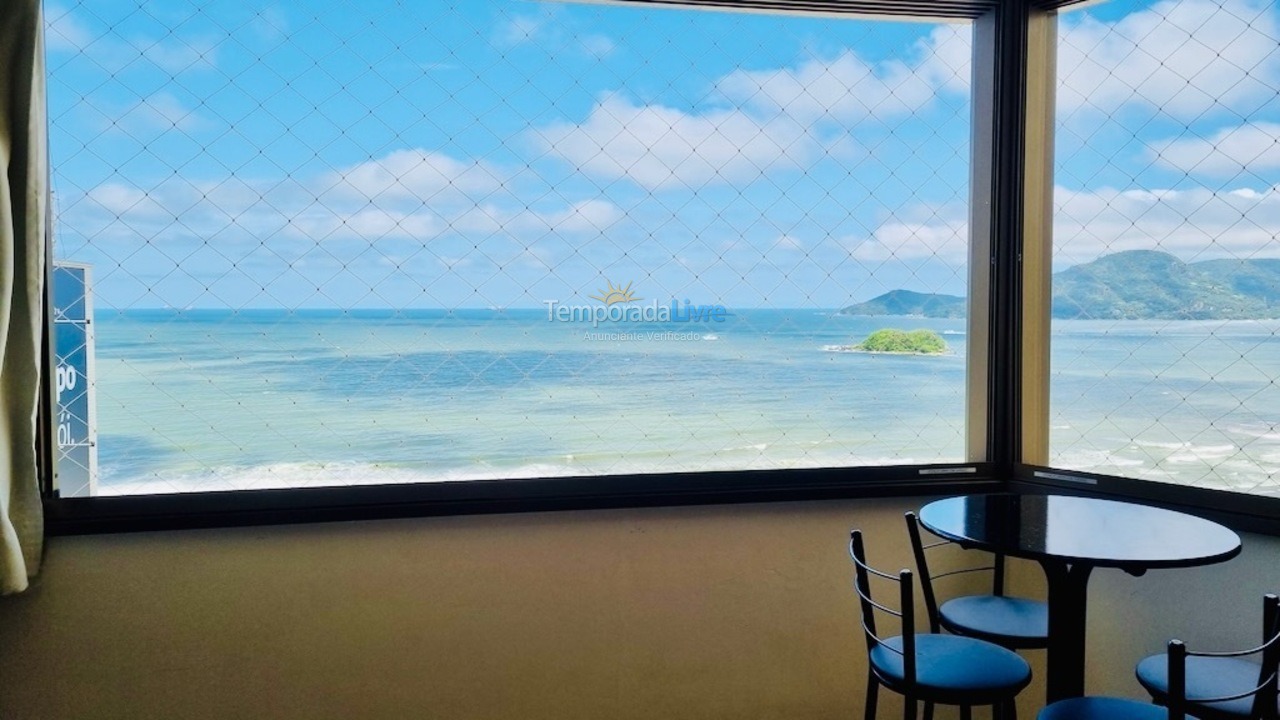 Apartamento para aluguel de temporada em Balneário Camboriú (Praia Central)