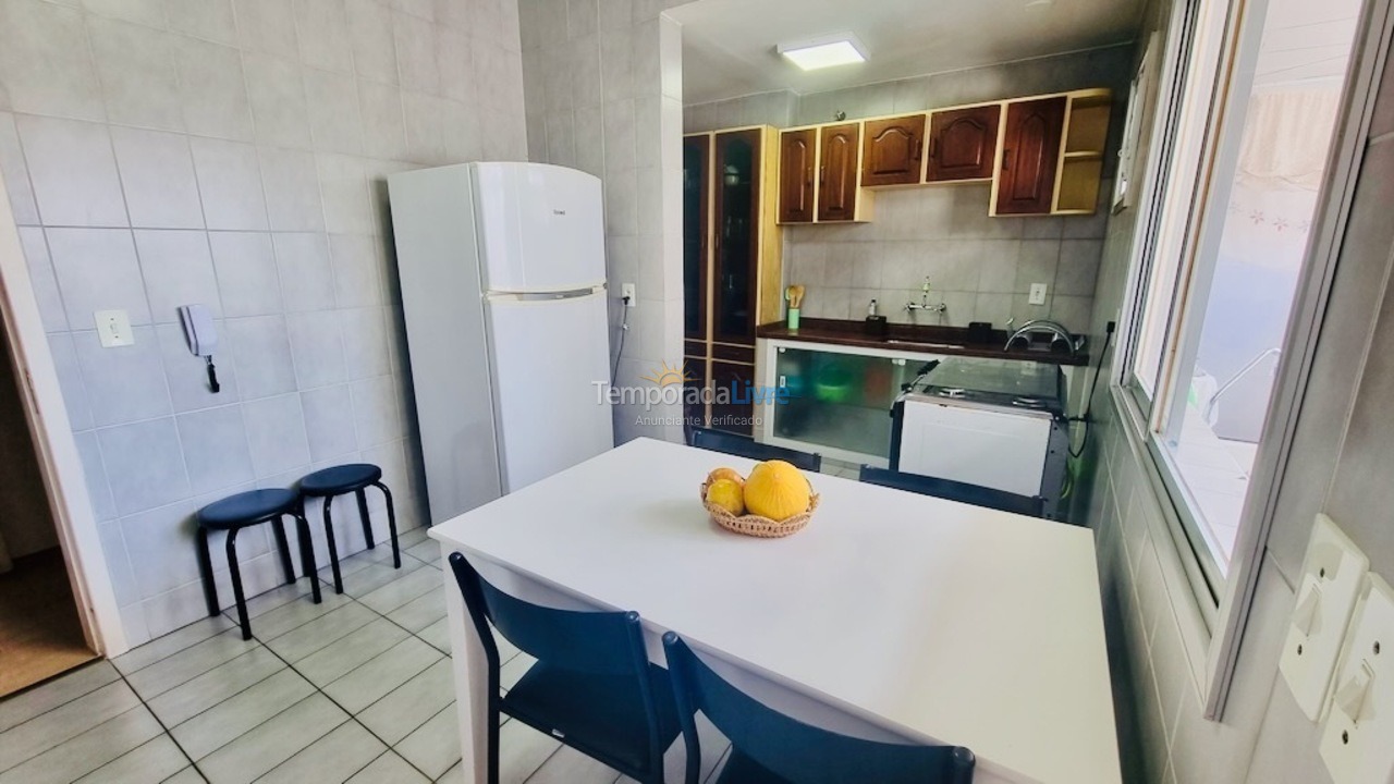 Apartamento para aluguel de temporada em Balneário Camboriú (Praia Central)