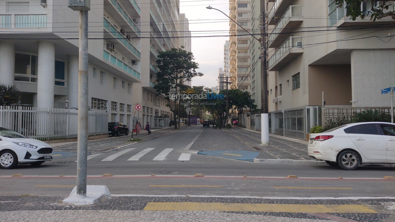 Apartamento para aluguel de temporada em Guarujá (Pitangueiras)