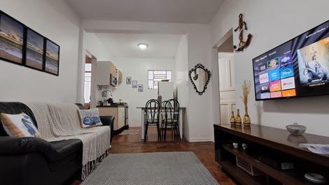 Sala de estar com cozinha integrada