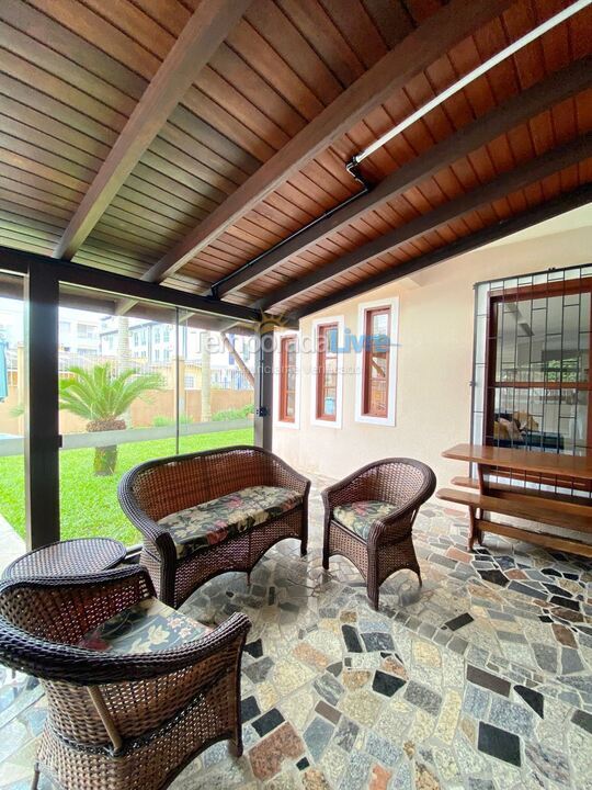 House for vacation rental in Florianopolis (Canasvieiras)