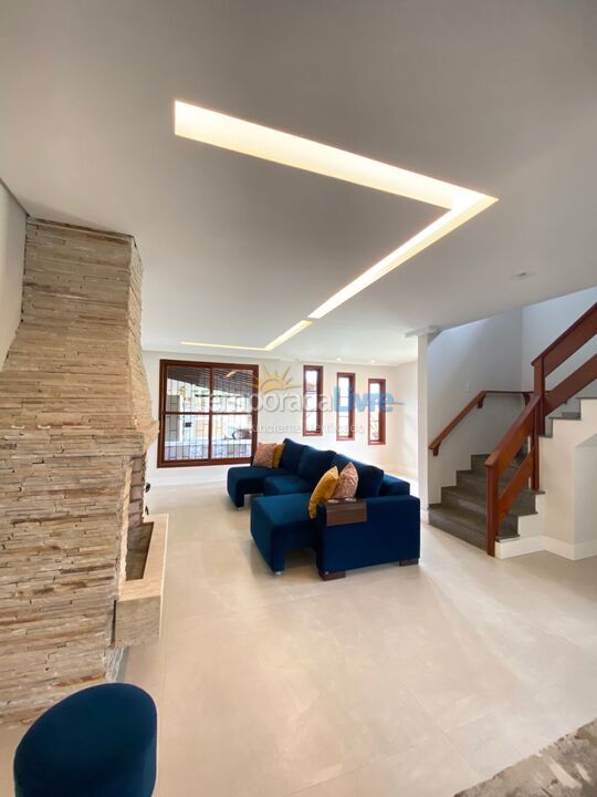 House for vacation rental in Florianopolis (Canasvieiras)