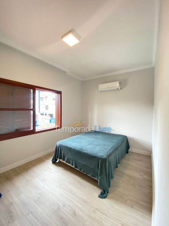 House for vacation rental in Florianopolis (Canasvieiras)