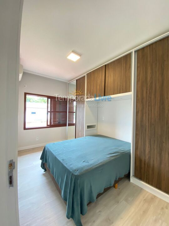 House for vacation rental in Florianopolis (Canasvieiras)