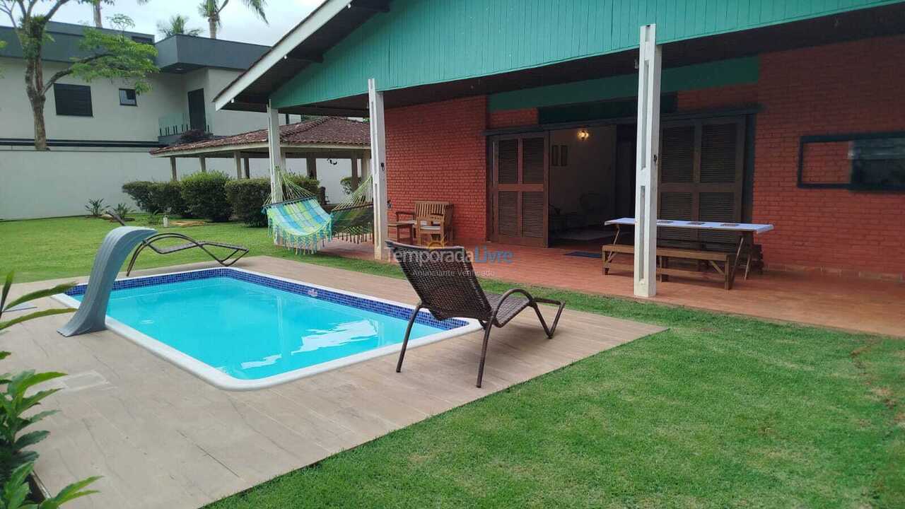 Casa para alquiler de vacaciones em Ubatuba (Praia do Lázaro)