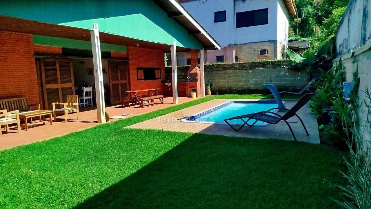 Casa para alquiler de vacaciones em Ubatuba (Praia do Lázaro)