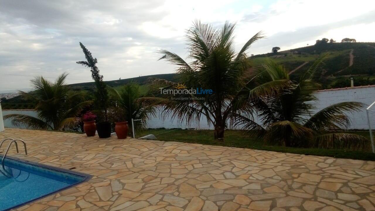 Ranch for vacation rental in Varginha (São Lucas)