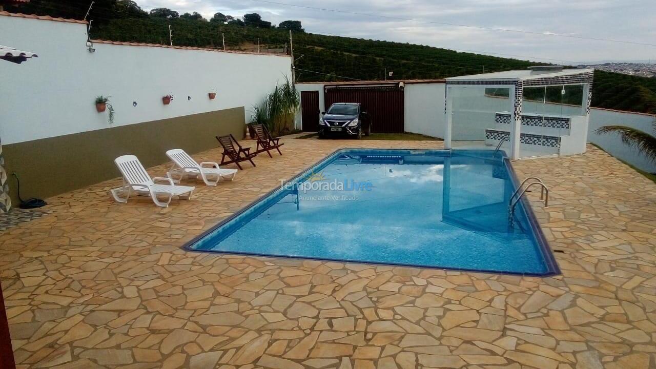 Ranch for vacation rental in Varginha (São Lucas)