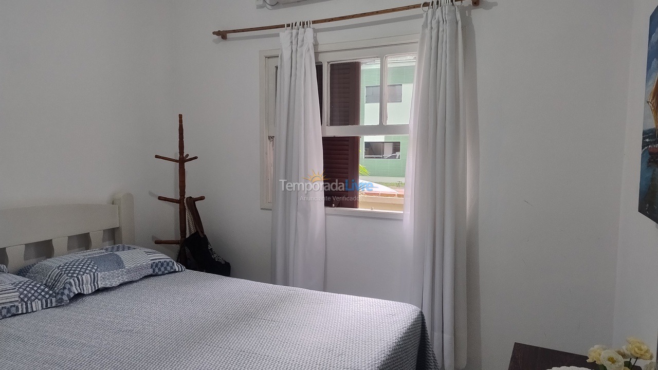 Apartment for vacation rental in Itapema (Meia Praia)