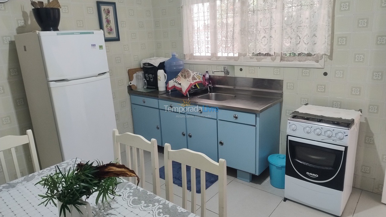 Apartment for vacation rental in Itapema (Meia Praia)