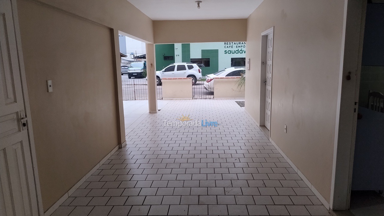 Apartment for vacation rental in Itapema (Meia Praia)