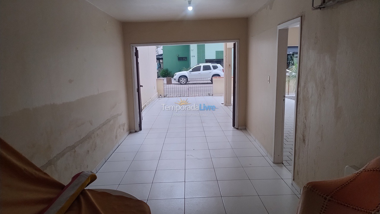 Apartment for vacation rental in Itapema (Meia Praia)