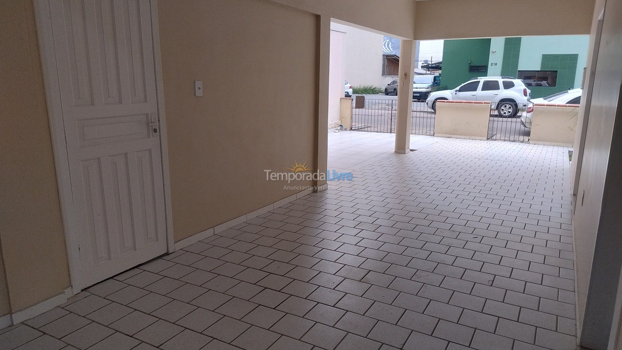 Apartment for vacation rental in Itapema (Meia Praia)