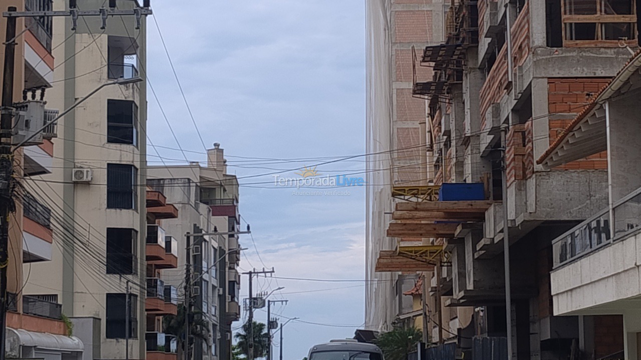 Apartment for vacation rental in Itapema (Meia Praia)