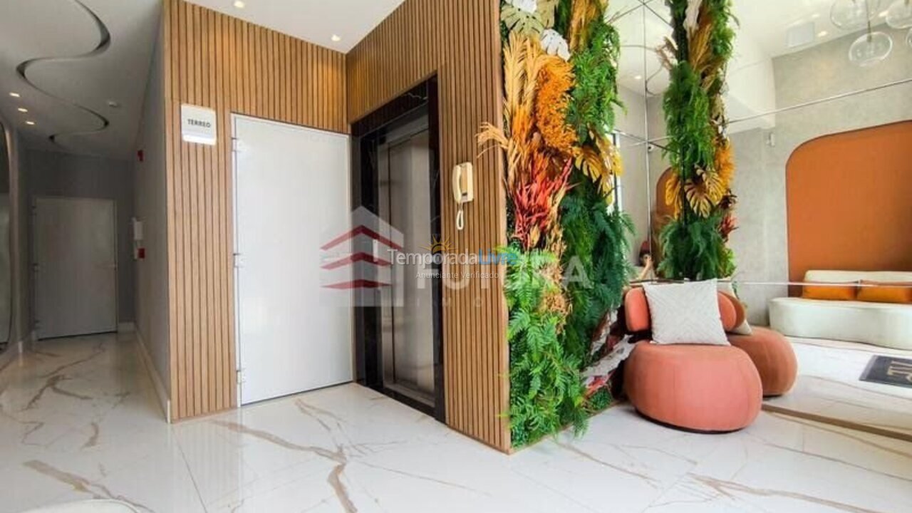 Apartment for vacation rental in Bombinhas (Praia de Bombas)