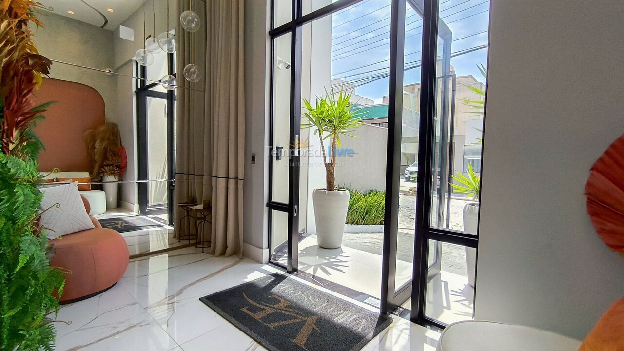 Apartment for vacation rental in Bombinhas (Praia de Bombas)