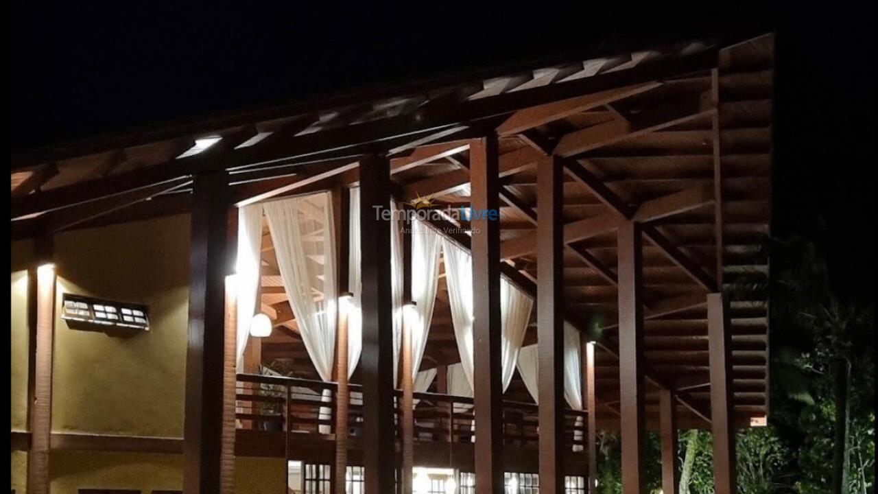 Apartment for vacation rental in São Sebastião (Maresias)