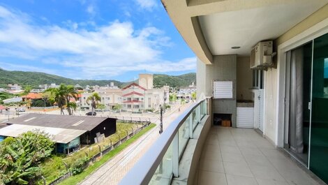 2 bedroom apartment 300 meters from the beach