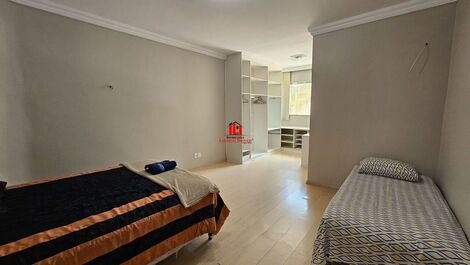 Beautiful house with panoramic views in a prime location in the city