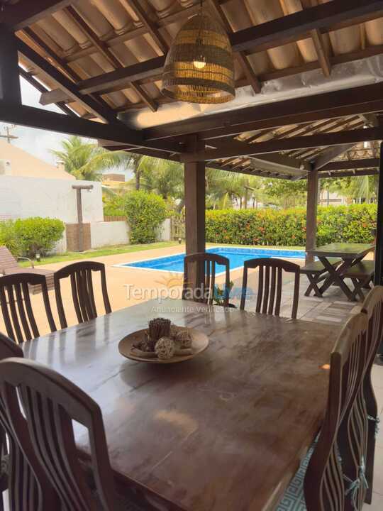 Casa para aluguel de temporada em Camaçari (Praia de Guarajuba)