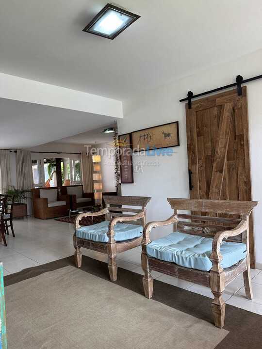 Casa para aluguel de temporada em Camaçari (Praia de Guarajuba)