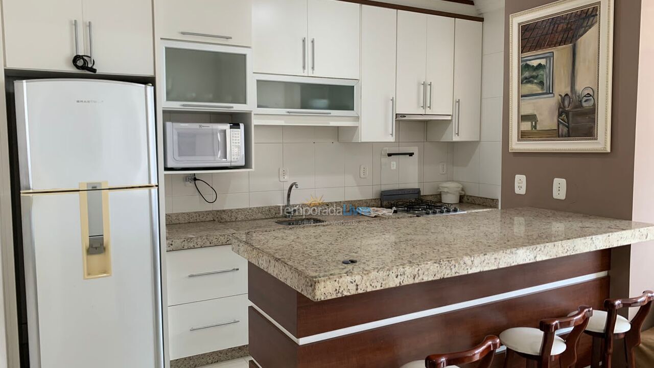 Apartamento para alquiler de vacaciones em Itapema (Meia Praia)