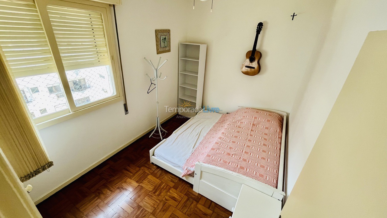 Apartamento para aluguel de temporada em Guarujá (Pitangueiras)