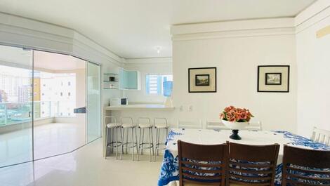 Apartment with side view in Quadra do Mar in Meia Praia